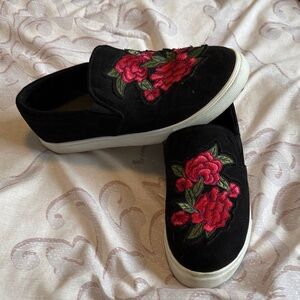 Steve Madden Floral Embroidered Black Slip-On Shoes